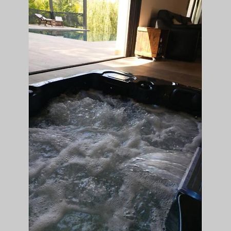 Un Petit Coin De Bali Avec Spa Et Piscine Prives 卡庞特拉 外观 照片